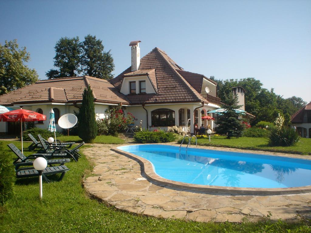 Complex Roden Kray Hotel Vlaychovtsi Exterior foto
